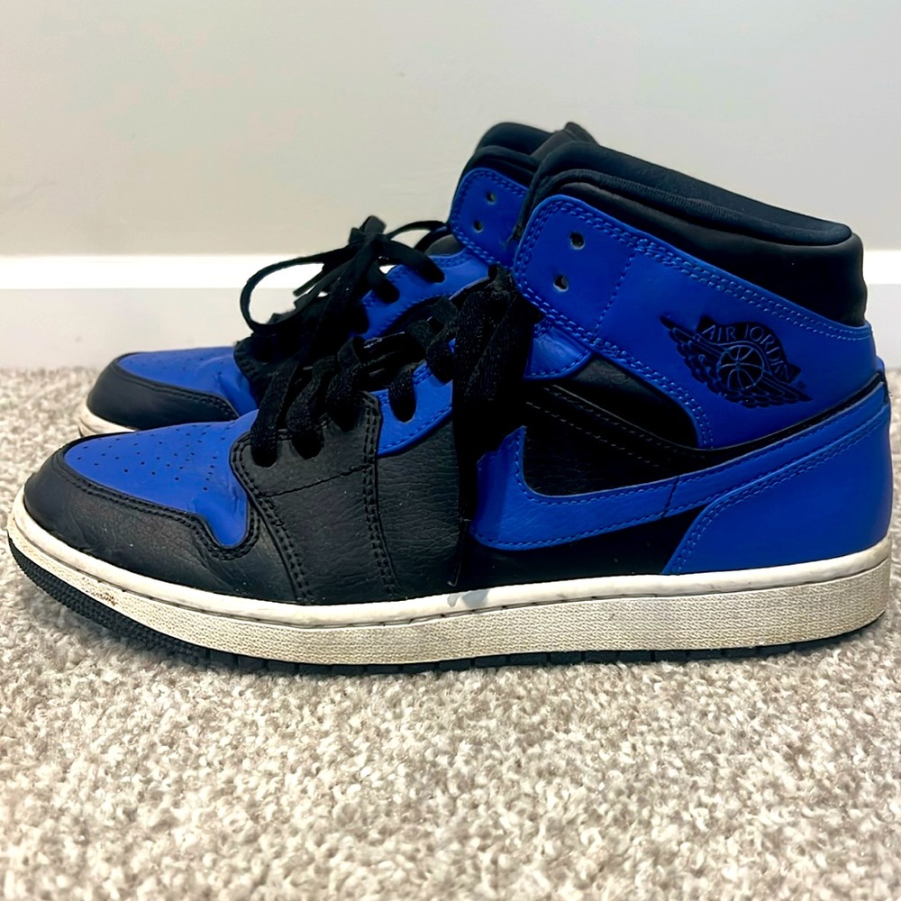 Used - Nike Jordan 1 Mid Hyper Royal men’s 10